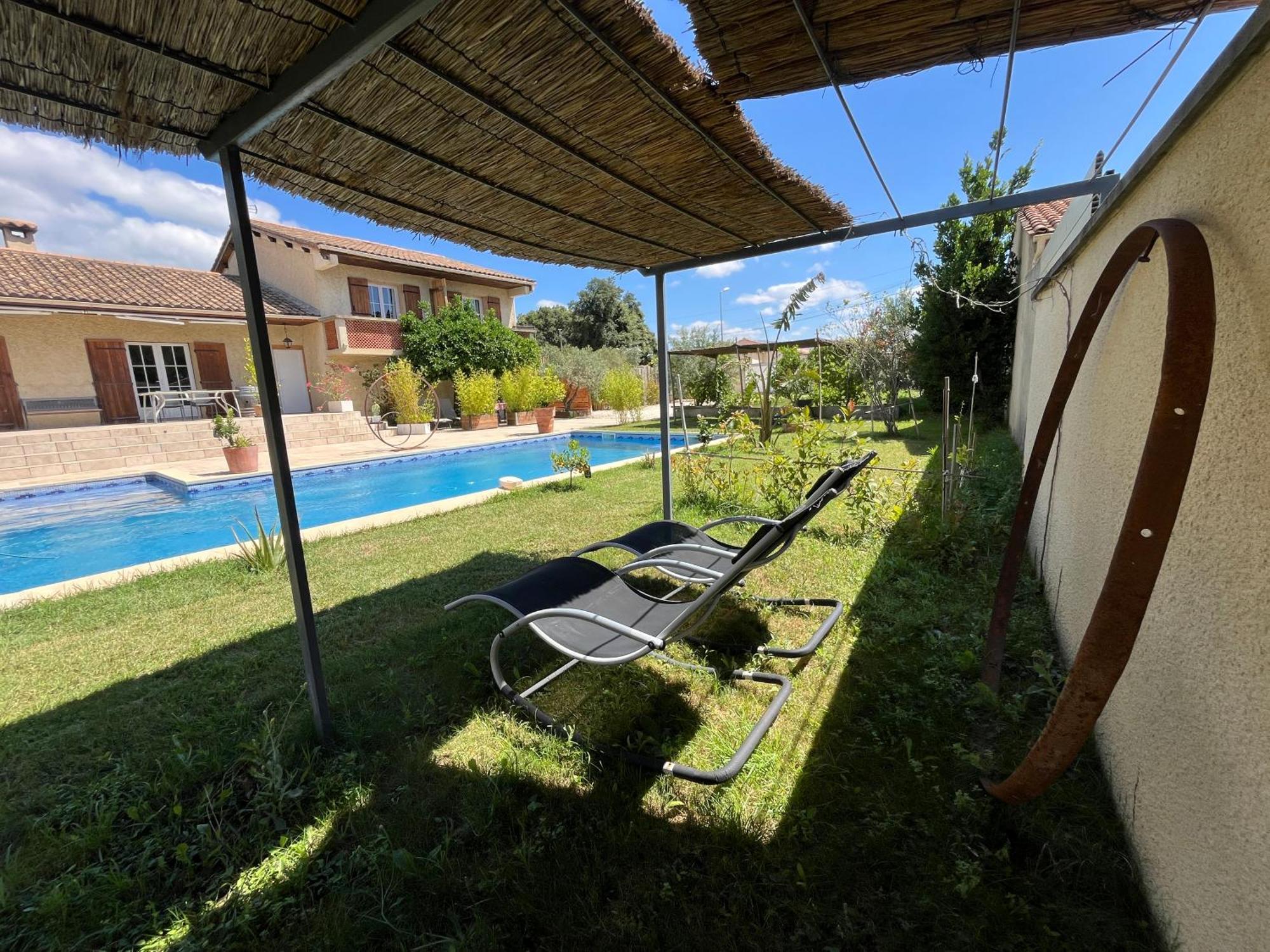Pierrange Apartment Grillon Bagian luar foto